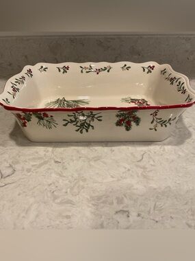 Better Homes & Gardens NWT Heritage Winter Forest Fluted 13” Rectangular Baker